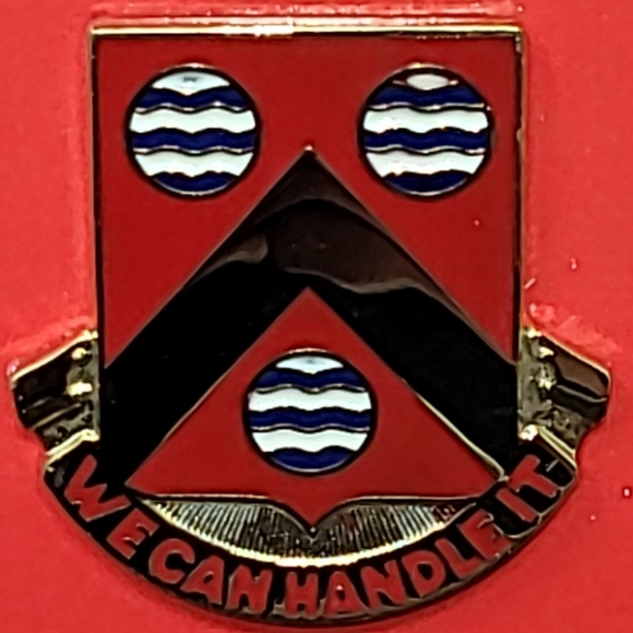 VANGUARD Jewelry - U.S. ARMY 498th SUPPORT BATTALION PIN "WE CAN HANDLE IT"